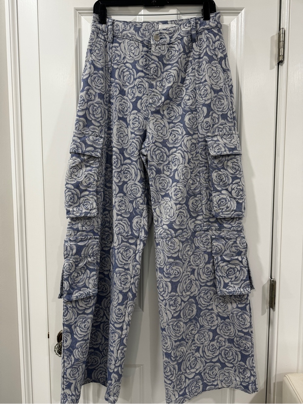 Avec Les Filles Blue and White Rose Jacquard Cargo Pants